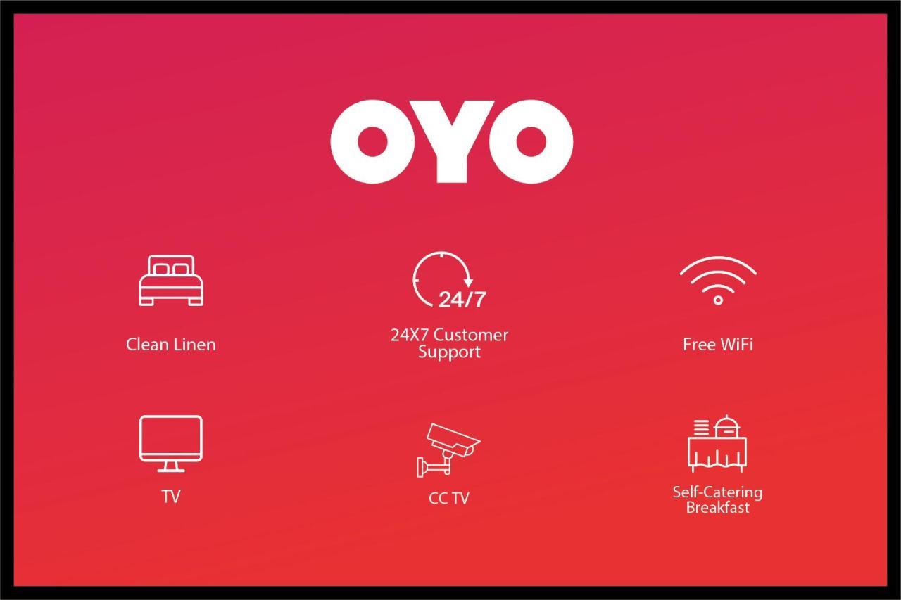 Oyo 67877 Hotel Ivory Jāmnagar Eksteriør bilde